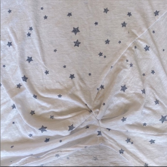 C&C CALIFORNIA White Short Sleeve Front Knot Tee Shirt W/ Gray Stars Size Small - Picture 3 of 6